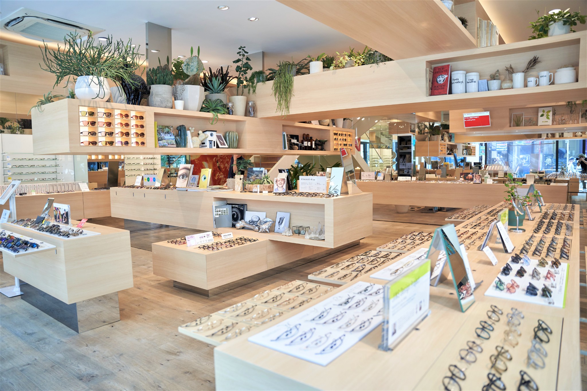 日本配眼镜攻略|取货神速,最短只需30分钟