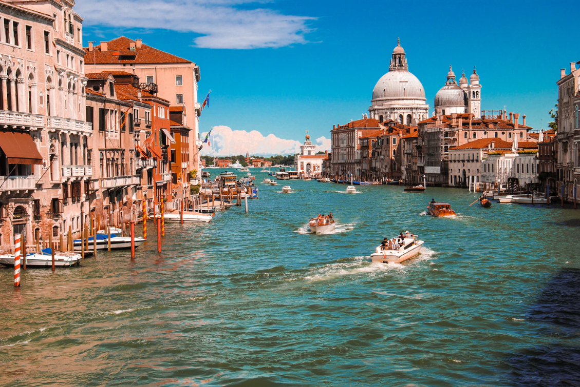 欧洲旅游 法瑞意摩4国7日游【巴黎上下】阿尔卑斯雪山(铁力士峰titlis
