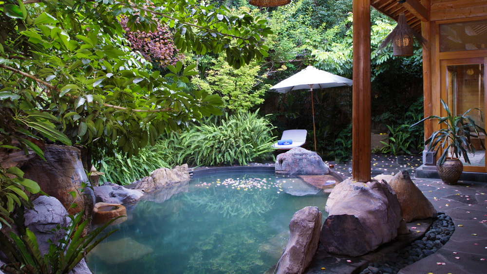 西安 宝鸡太白山凤凰温泉门票预订(30种温泉养生汤池 泡汤达人冬日