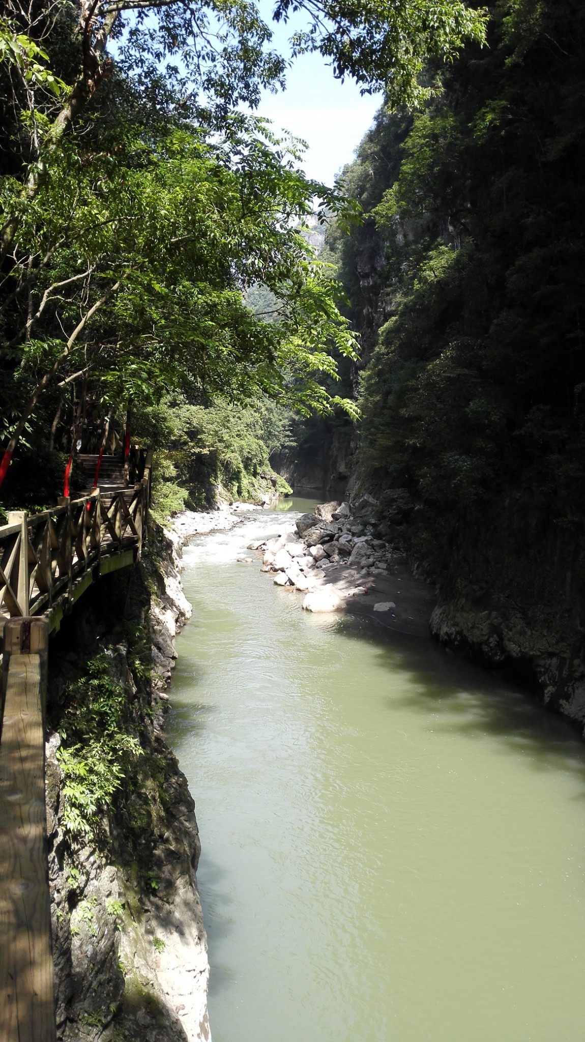 黔遊紀略之十一 : 南江大峽谷---流連忘返十八里,宛如仙境走一回,貴州