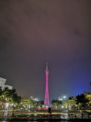 花城汇中区东翼下沉广场旅游图片,花城汇中区东翼下沉广场自助游图片