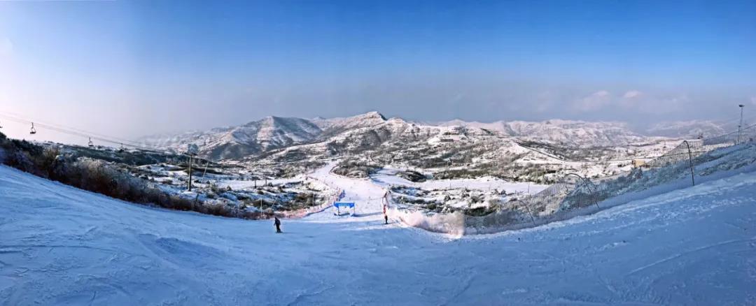 郑州冬游的绝对热点-巩义嵩顶探路者滑雪场