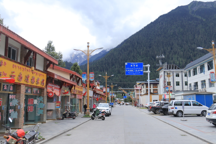 墨脱是地球上最后秘境和莲花圣地&然乌湖如诗如画的人间仙境