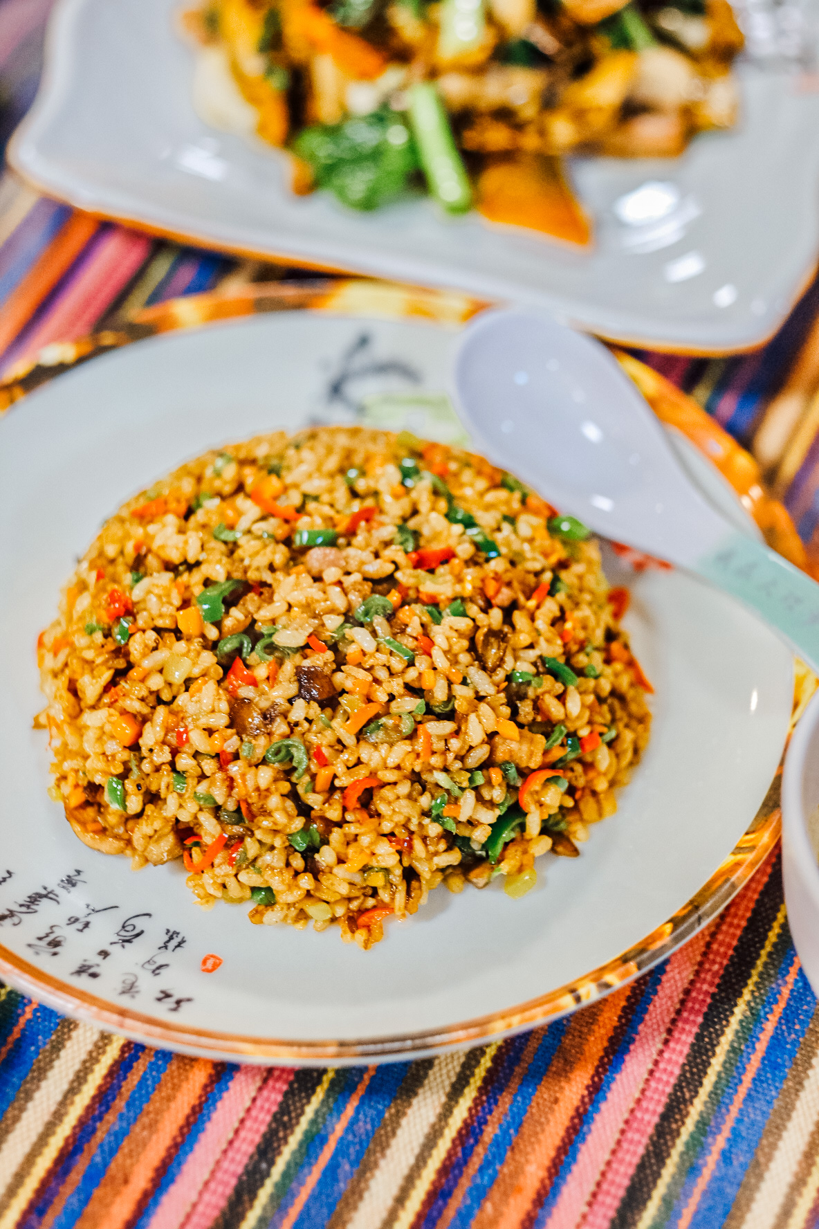 超级 四川 口味,在 成都 可能都吃不到这么好吃的炒饭,一个人吃了一盘