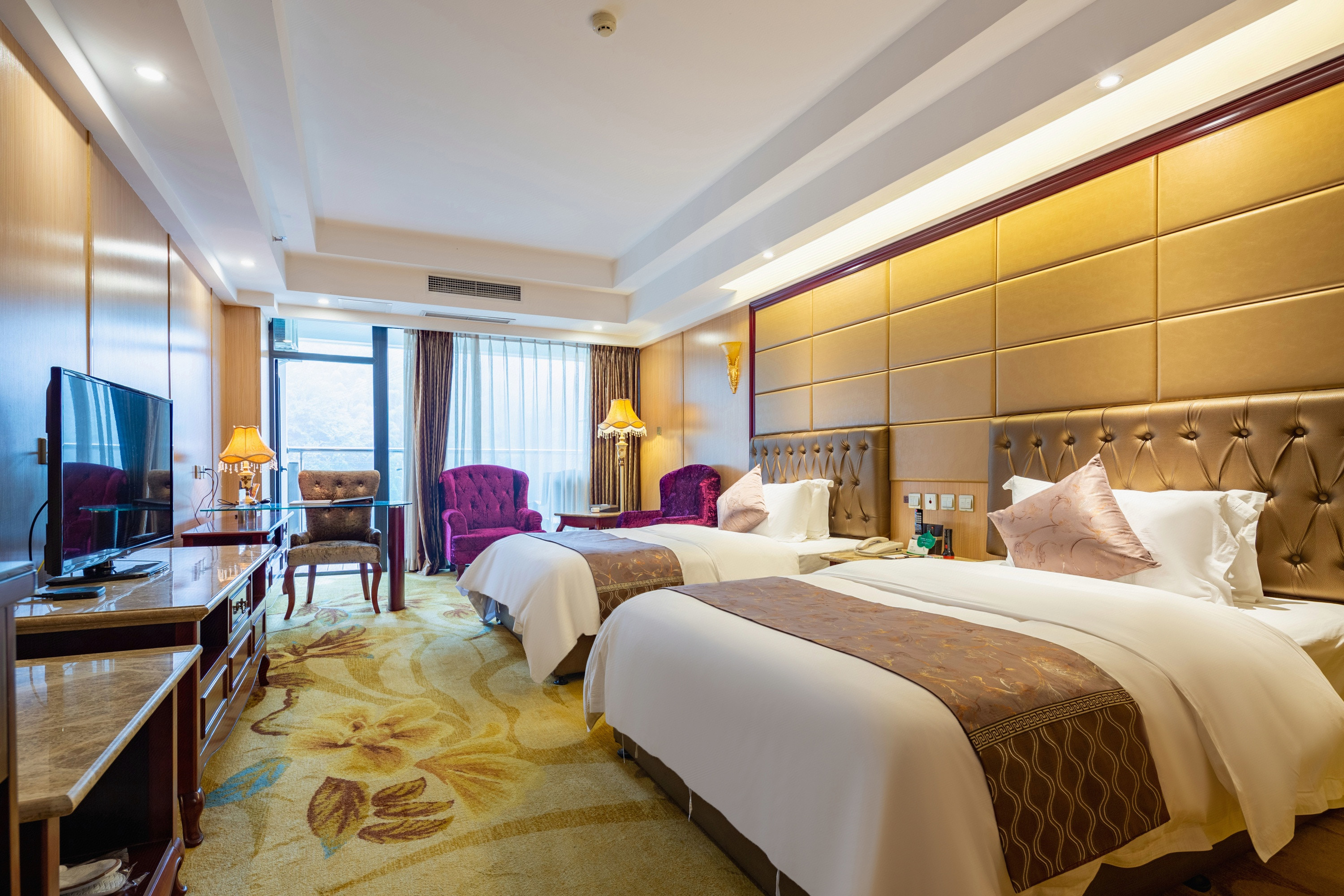 花水湾第一村温泉大酒店1晚住宿套餐可含双人西岭雪山门票鸳鸯池往返