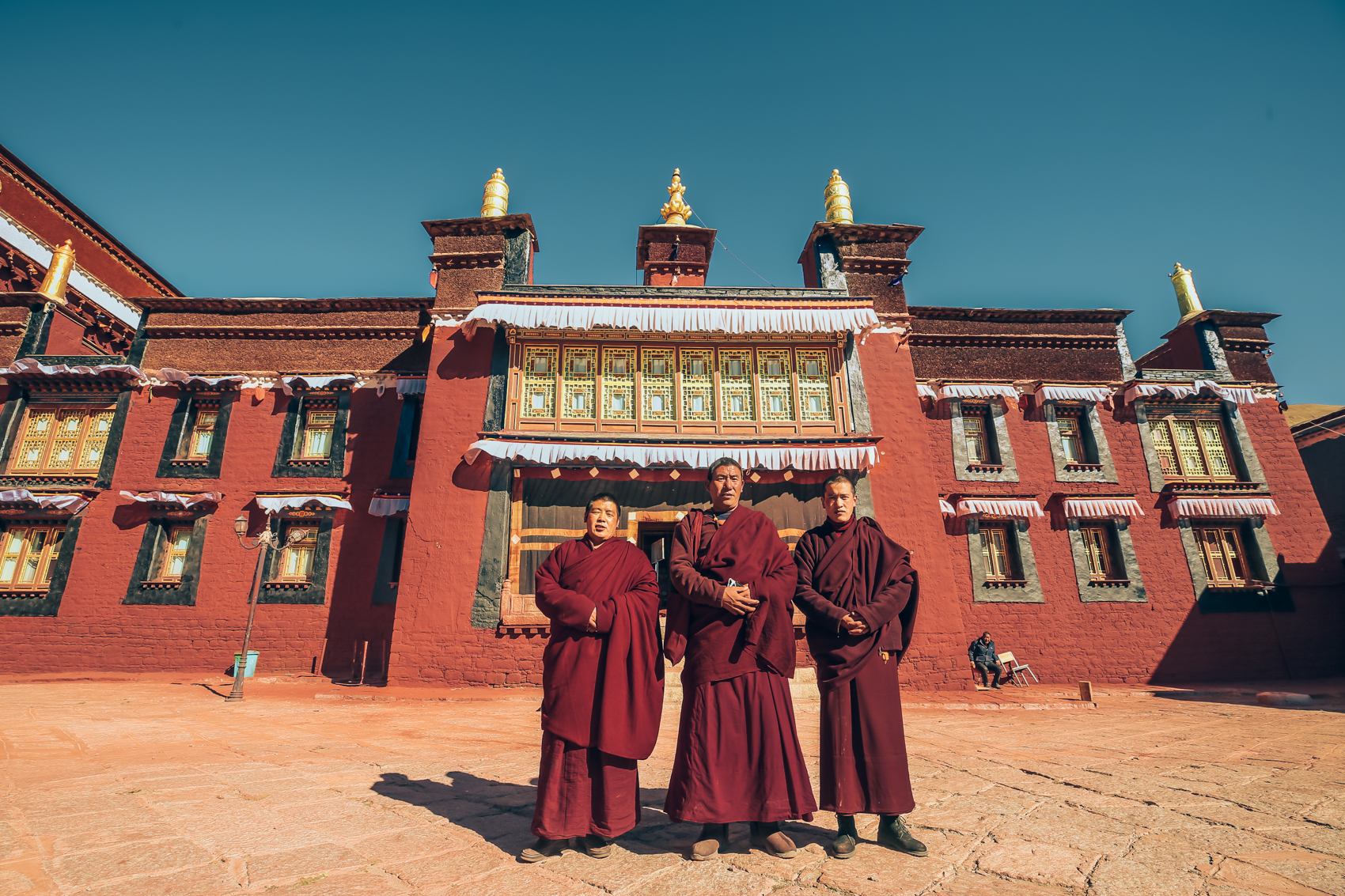 西藏往西 佛寺传佛|萨迦古城,探秘西藏人文风情