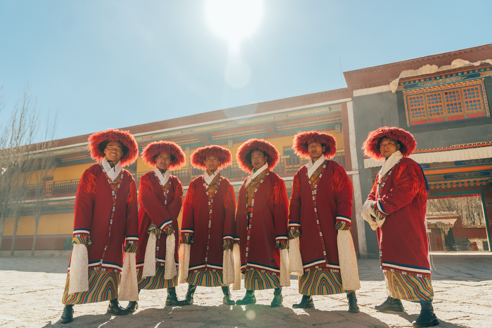 西藏往西 佛寺传佛|萨迦古城,探秘西藏人文风情_萨迦县游记_途牛