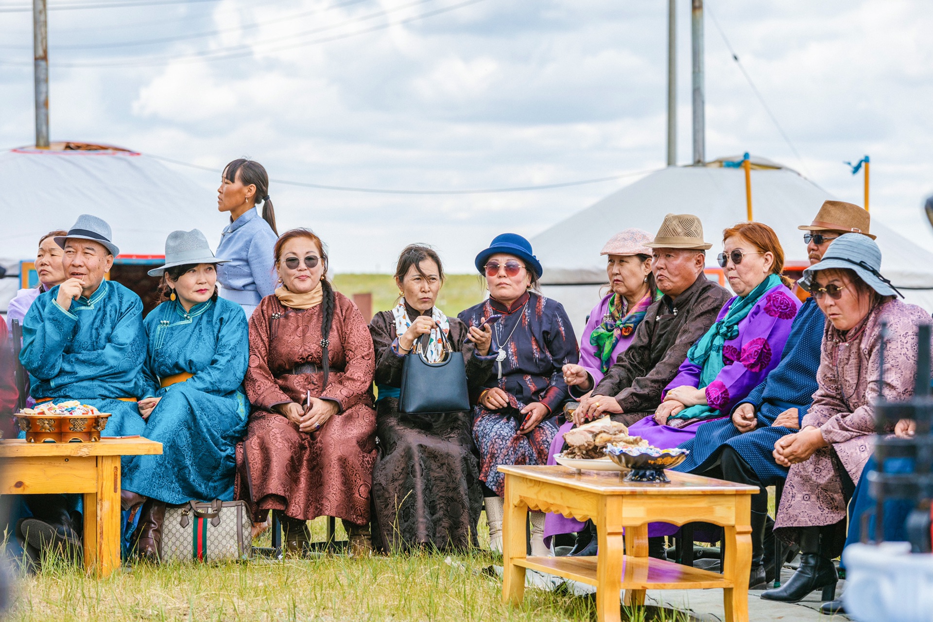 06.草原上的婚礼