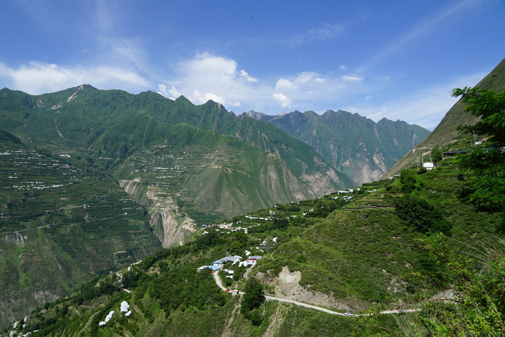 浮雲觀滄海,驚險鷹嘴巖,汶川旅遊攻略 - 馬蜂窩