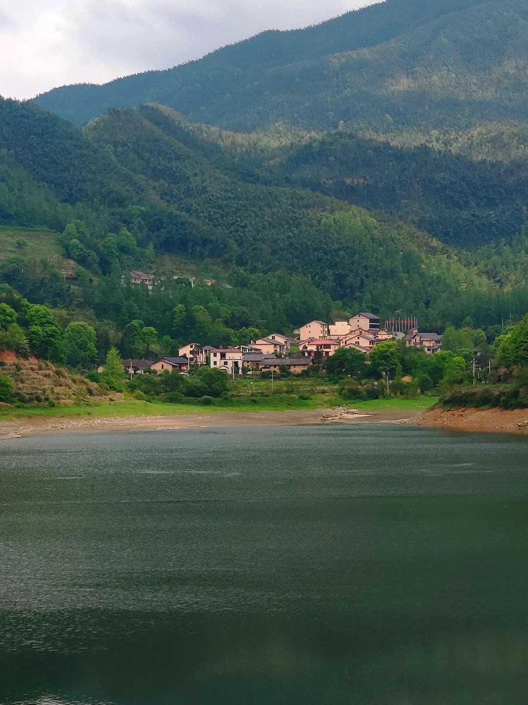 南行记(六)温汤周边:水口村——山高拥碧水,木色护孤村,宜春自助游