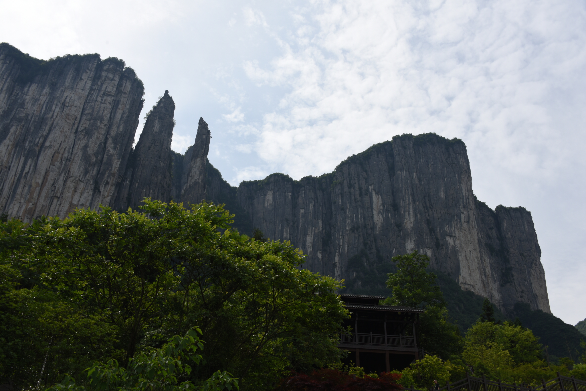 湖北恩施旅遊攻略必玩的景點(湖北恩施旅遊攻略必玩的景點視頻)