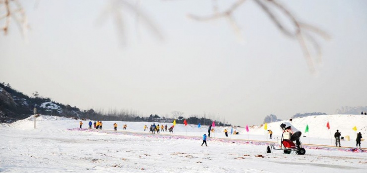 五莲山滑雪场