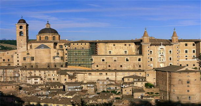 佩萨罗乌尔比诺