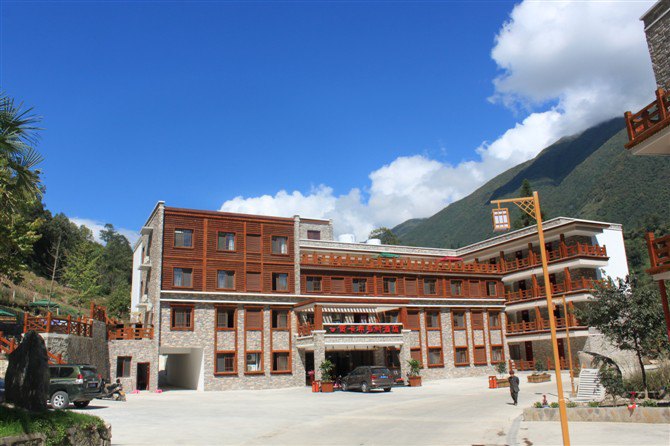 海螺沟贡卡布乡村酒店