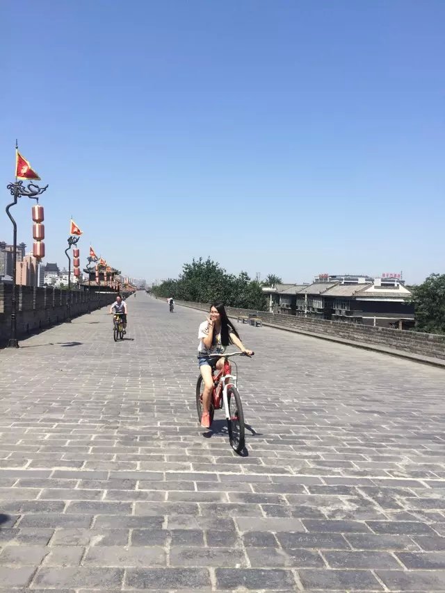 音乐喷泉西安鼓楼西安鼓楼西安钟楼西安钟楼回民街回民街回民街day1