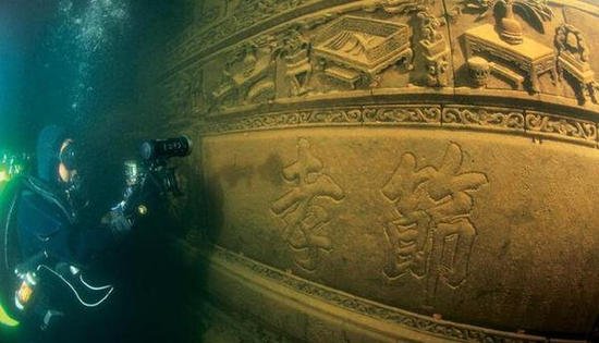 沉睡在水下的千年古城,宛如龙王水晶宫!