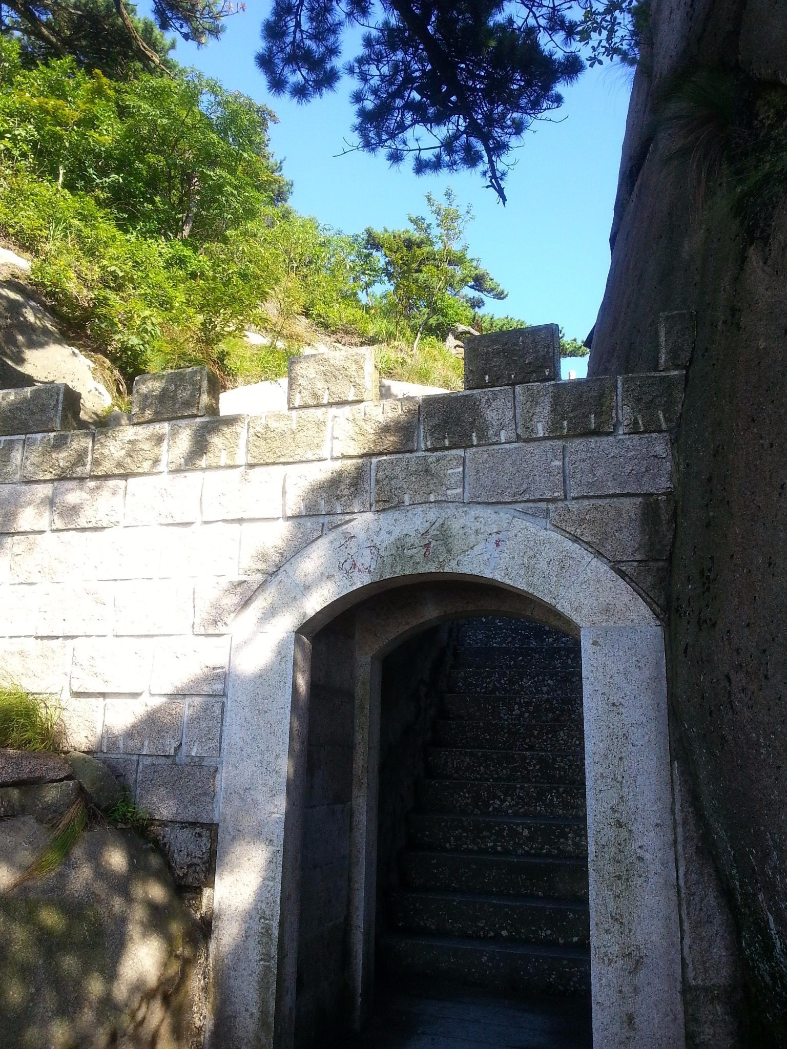 露营天柱山:在天庭沐浴上帝的阳光