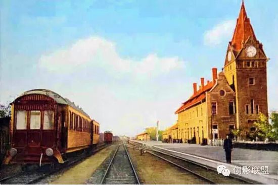 初建后的青岛火车站·1903年